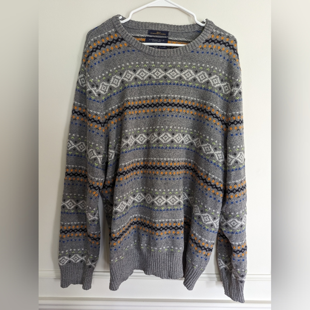 American Eagle Athletic Fit sweater